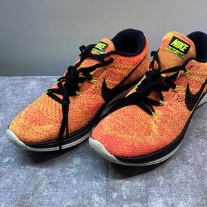 Nike Flyknit Lunar 3 Orange Women's Sz 7 Running Shoes 698182-700